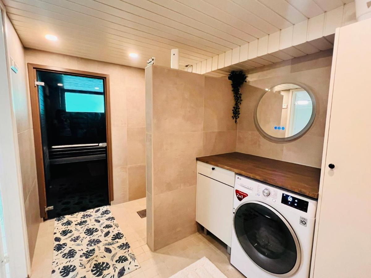 Welcoming Shared Room With Free Parking And Sauna Vantaa Exterior foto